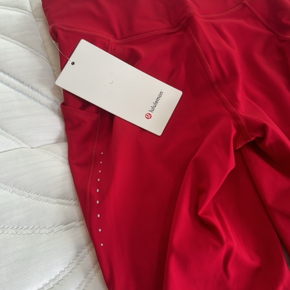 NWT Lululemon Fast and Free HR Crop w/ Pockets - Picture 12 of 12